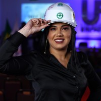 Poliana Dias