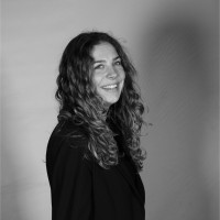 Emma de Vries
