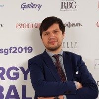 Денис Ивченко