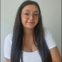 Büsra Kürk