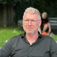 Robert Van Esch