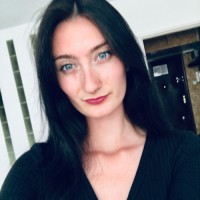 Nicole W