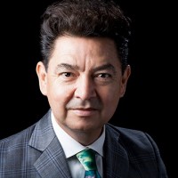 Dr. Enrique Morales Villegas