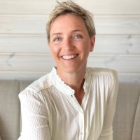 ANNE RAVIER