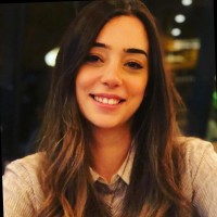 Esra AK