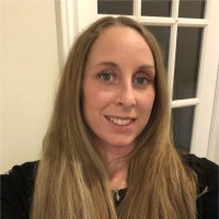 Lindsay Graves
