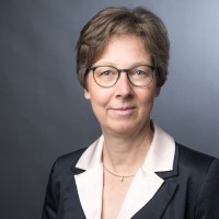Dr. Renate Handrock, Mba