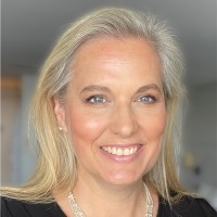 Beth Amos