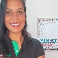 Aline Tomaz