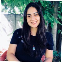 Javiera Andrea Cerón Amirá