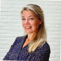 Nicolette Smits