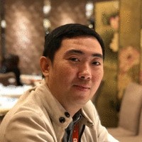 何德坚