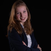 Naomi Van Der Meer