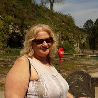 Julie Nickols
