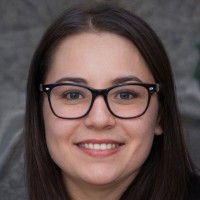 Daniela Román