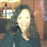 Julie Hayward (Neveu)