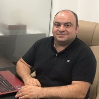 Óscar Mon
