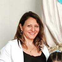 Yanina Dip