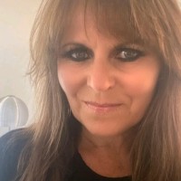 Susan R Carre