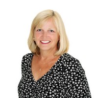 Merrie Holly