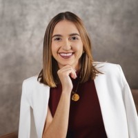 Izabella Andrade Pertence GomesIzabella Andrade Pertence Gomes is an Influencer