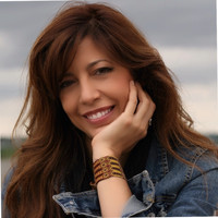 Mercedes Poza Larios