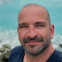 Erik Hofstede