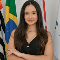 Larissa Caires Eglito
