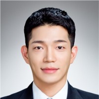 Taeyoung K.