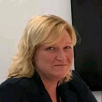 Sandra Dekker