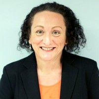 Tracey Lyons