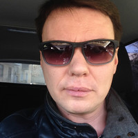 Олег Новиков