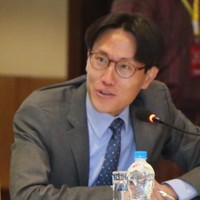 William Loo