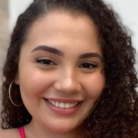 Aline Pequeno