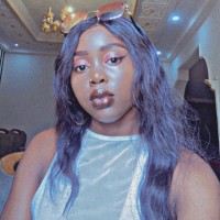 Christvie Enyelinga