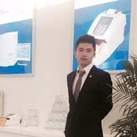 梁浩华
