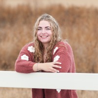 Mackenzie Comer