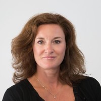 Jayne Warren