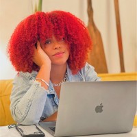 Ana Vitória Oliveira