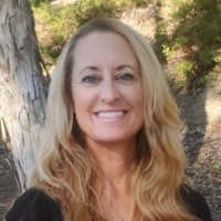 Tracy Borton