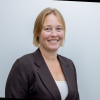 Leanne Cross