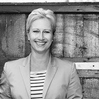 Sandra Oster