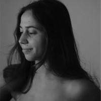Lara Flores