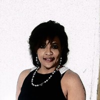 Noelene Nichols
