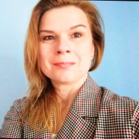 ADRIANA OLEJNíKOVá