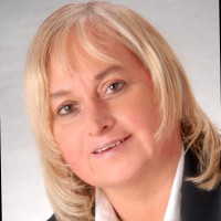 Yvonne Ewers