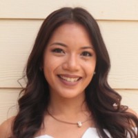 April De La Cueva