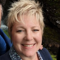 Suzanne Janssen Savage