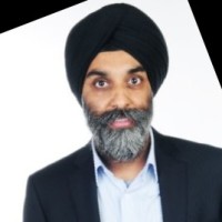 Baljinder Chhoker BSc, DipDNM (CCNM Graduate)