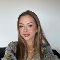 Daniela R.
